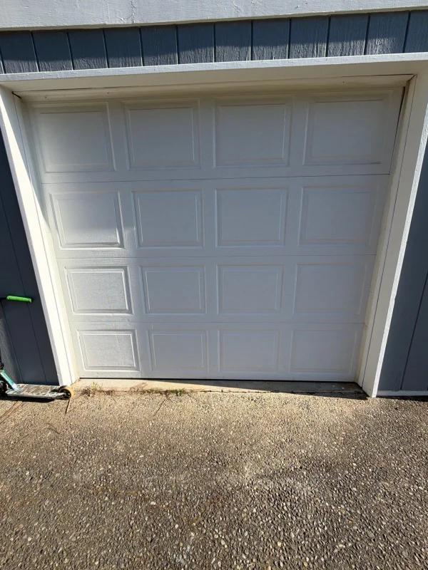 Garage door service near Covington WA